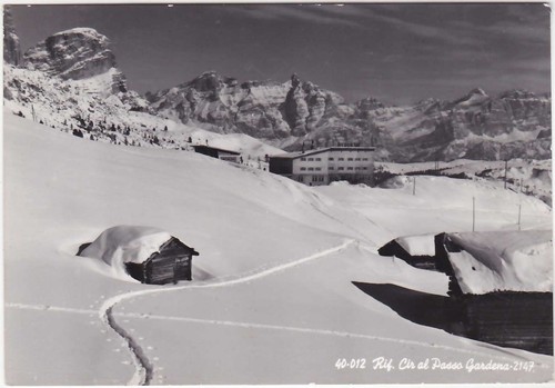 Rifugio cir passo gardena - gardena,