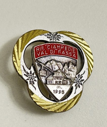 Distintivo rifugio ciampedie - distintivo,