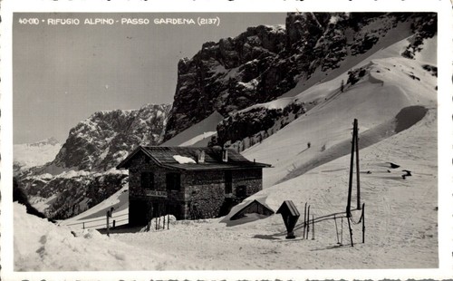 Bolzano rifugio alpino passo