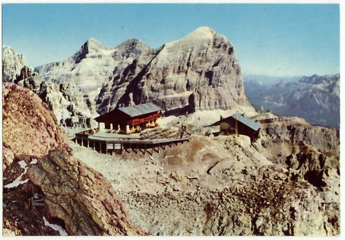 Rifugio monte lagazuoi - rifugio,